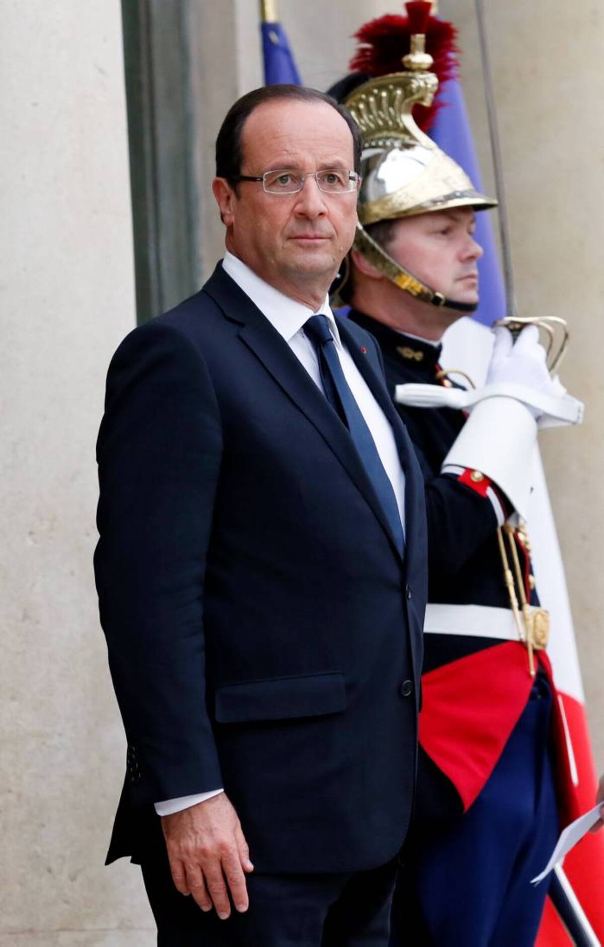 Al referirse a las relaciones económicas entre Francia y algunos países de África, sobre todo en el sector petrolero, Hollande advirtió: "podemos tener intereses económicos, pero no haremos una diplomacia basada en nuestros intereses". AFP PATRICK KOVARIK