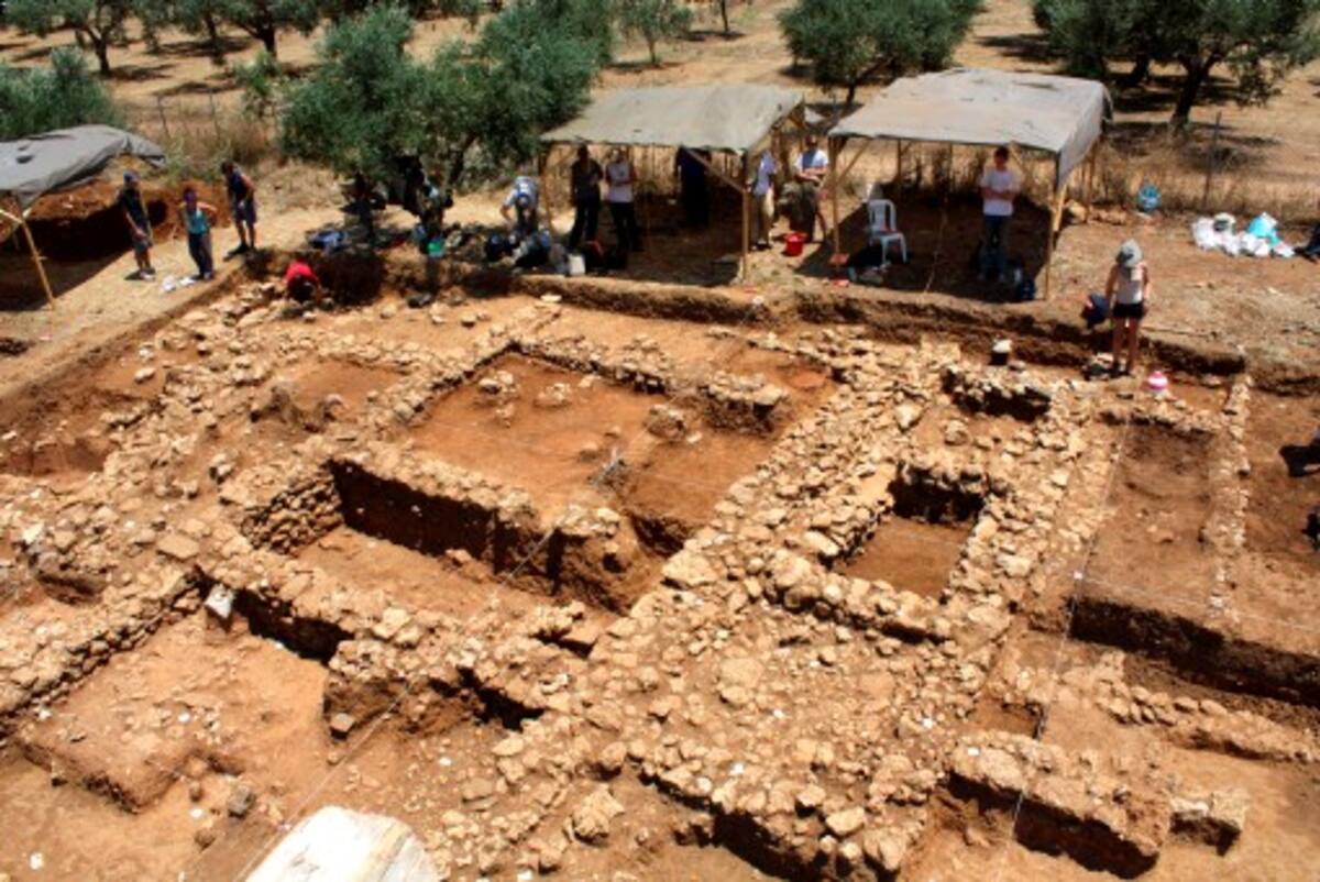 Excavaciones en la colina de Iklena, en el departamento de Mesenia. AFP / MICHAEL COSMOPOULOS