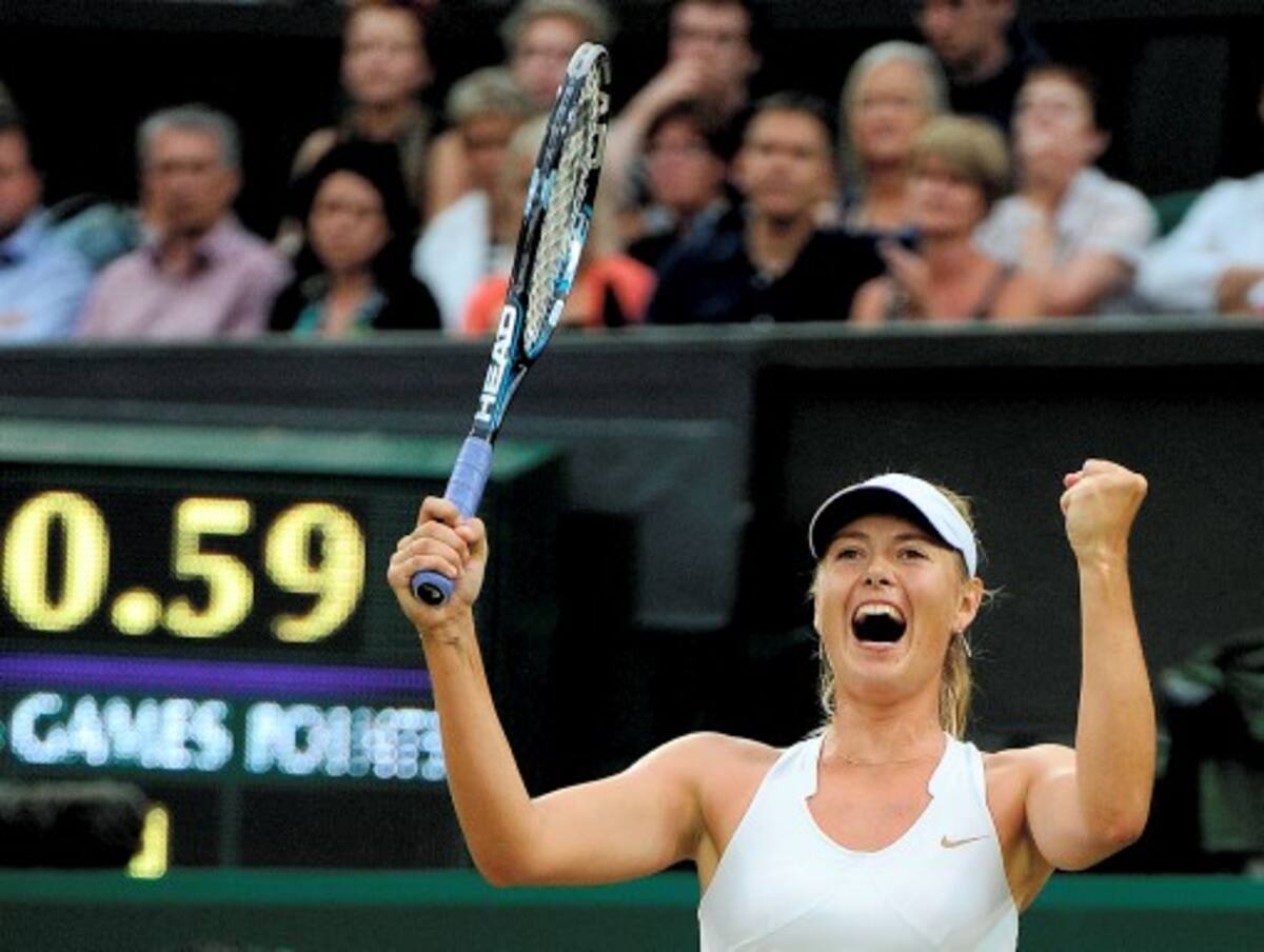 Maria Sharapova se clasificó a la final de Wimbledon al dejar en el camino a la alemana Sabine Lisicki, en dos sets, 6-4 y 6-3. AFP