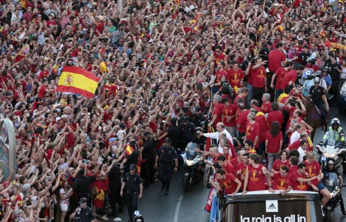 Los tres títulos conseguidos en forma consecutiva Eurocopa 2008 y 2012 y el Mundial de Sudáfrica 2012, convierten a España en el mejor equipo del mundo en los últimos tiempos. AFP