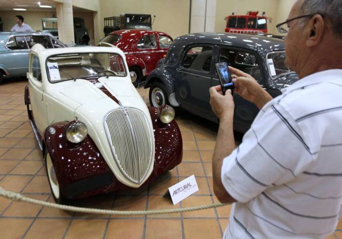 Para renovar su colección y crear un museo más pequeño, el príncipe Alberto II decidió ceder 38 de sus 142 modelos Fotos AFP-AP
