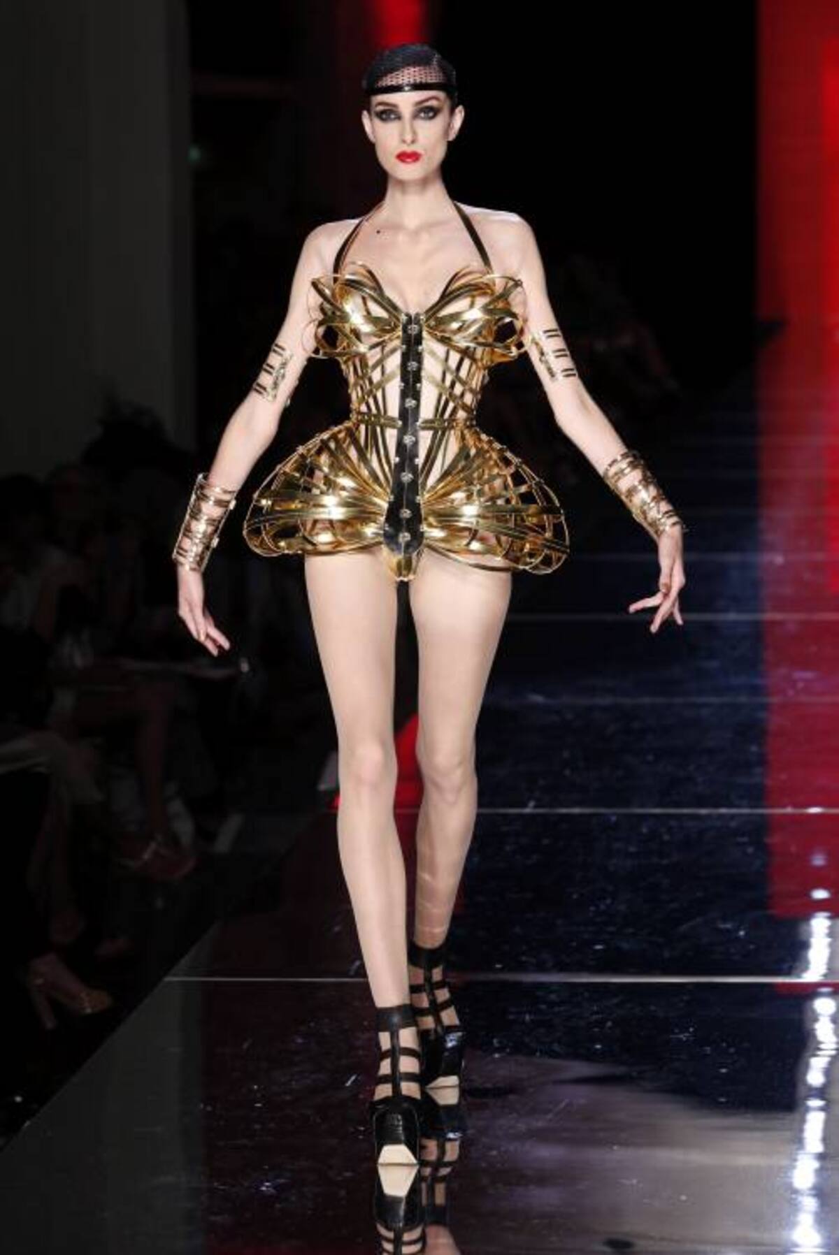 De Jean Paul Gaultier.
