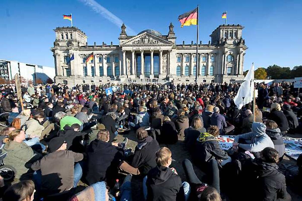 Las protestan se llevan a cabo en forma pacífica AFP