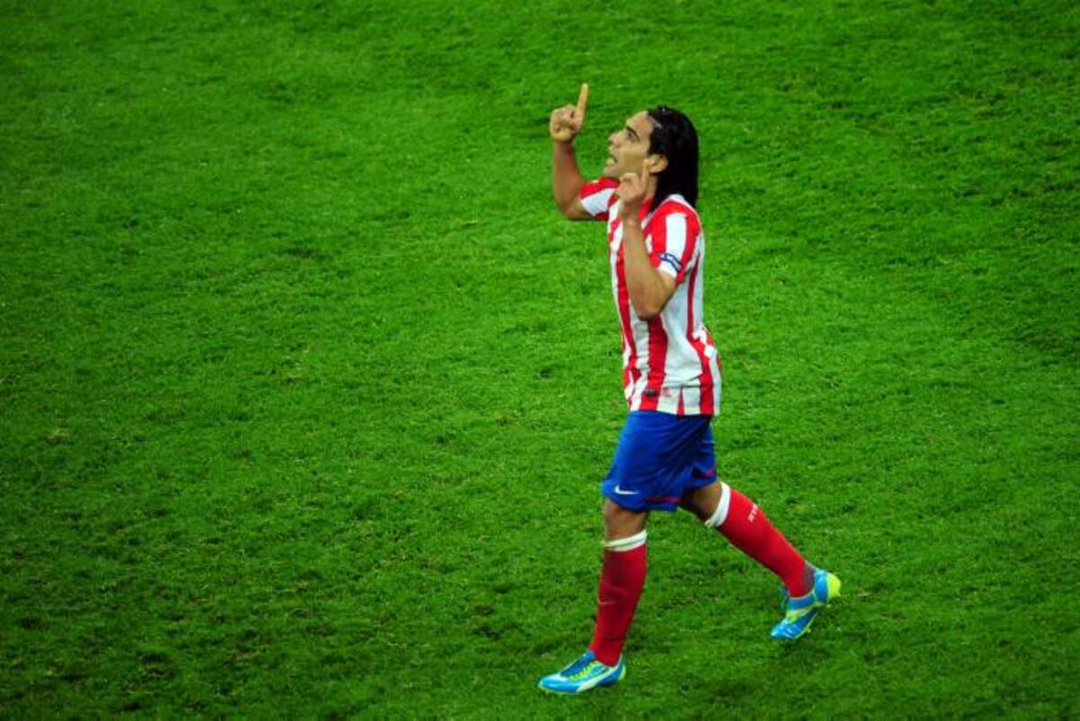 Falcao anotó los dos primeros goles. AFP DANIEL MIHAILESCU