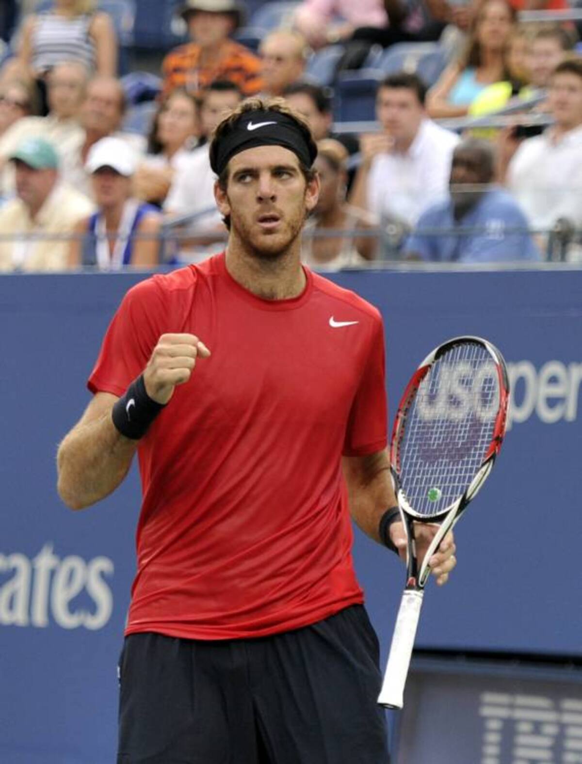 Juan Martín Del Potro superó a Andy Roddick y se las verá con Novak Djokovic. AP