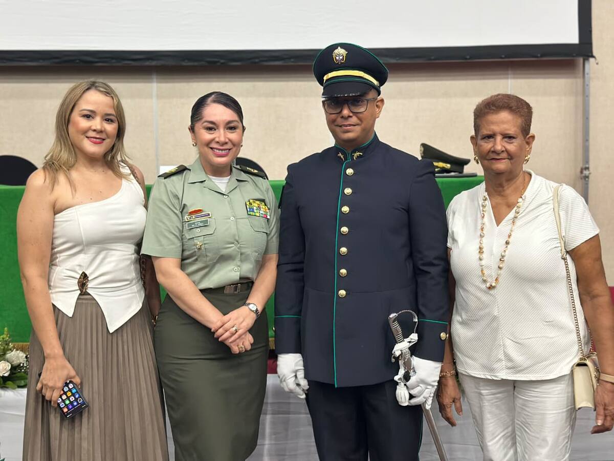 155 policías de Bolívar ascendieron durante ceremonia en Cartagena. // Foto: Policía de Bolívar