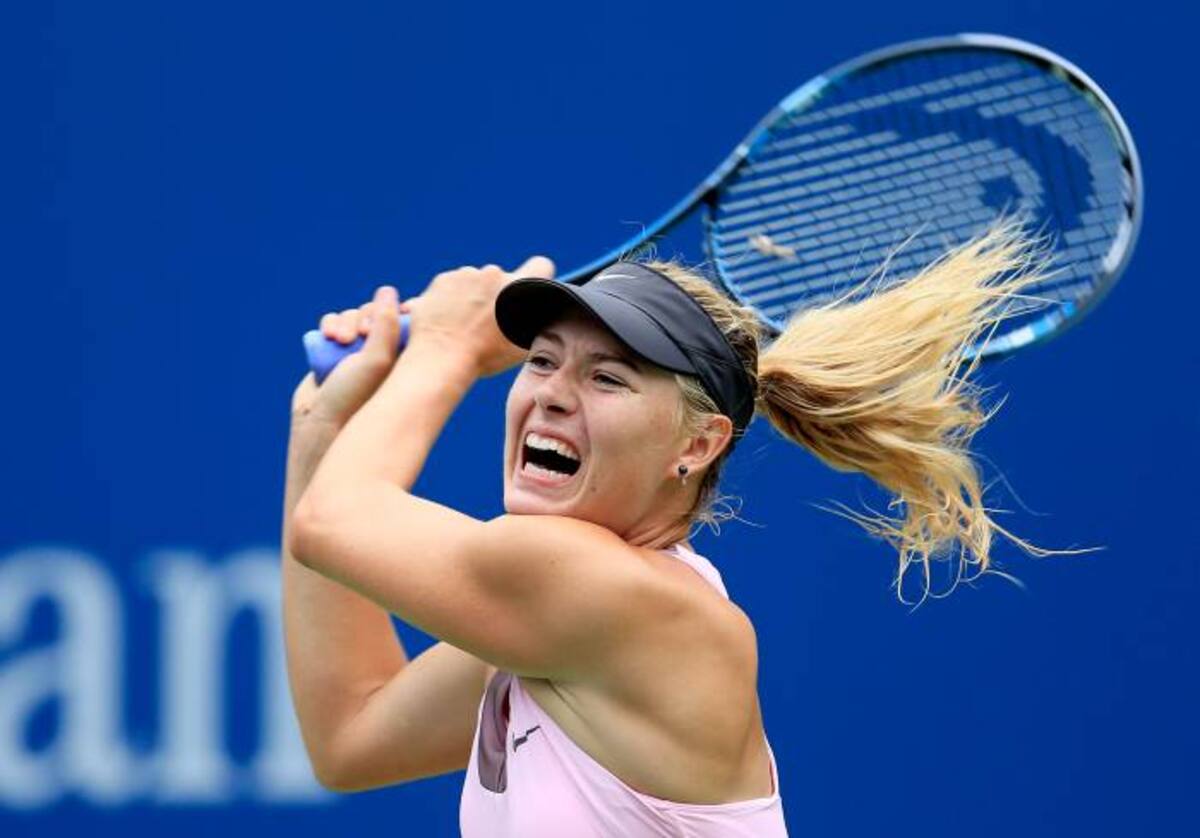 Maria Sharapova avanzó a las semifinales del Abierto de Ee.UU. al superar por 3-6, 6-3, 6-4 a la francesa Marion Bartoli. AFP
