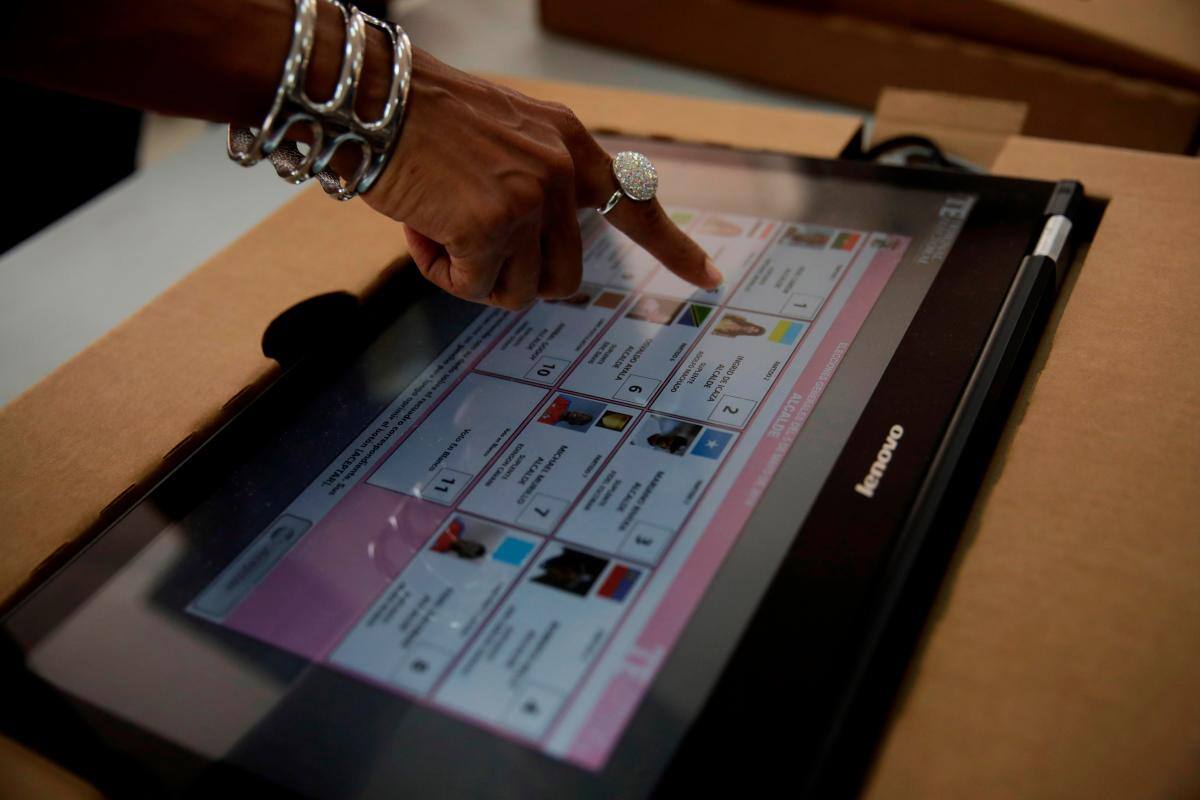#NoalVotoElectronico, una etiqueta contra la “falsa modernidad” electoral