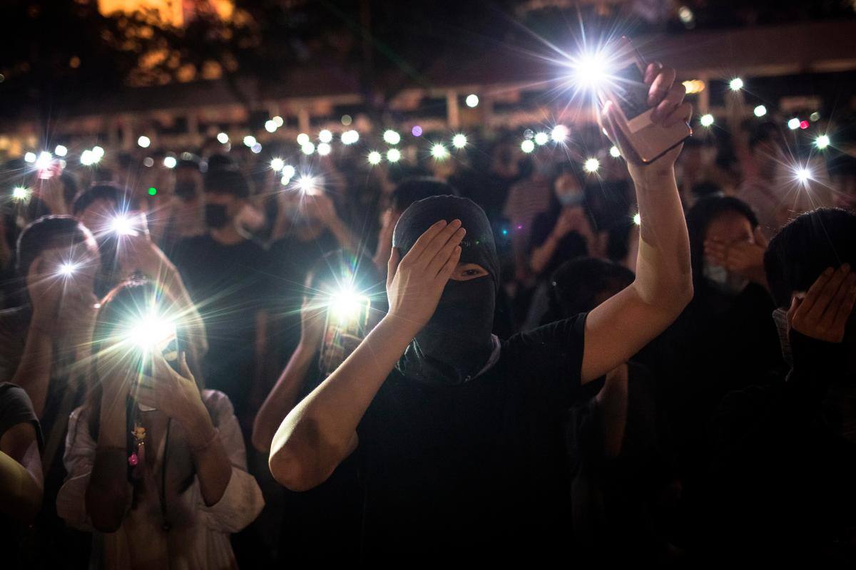 YouTube desactiva 210 canales que buscaban influir en protestas de Hong Kong