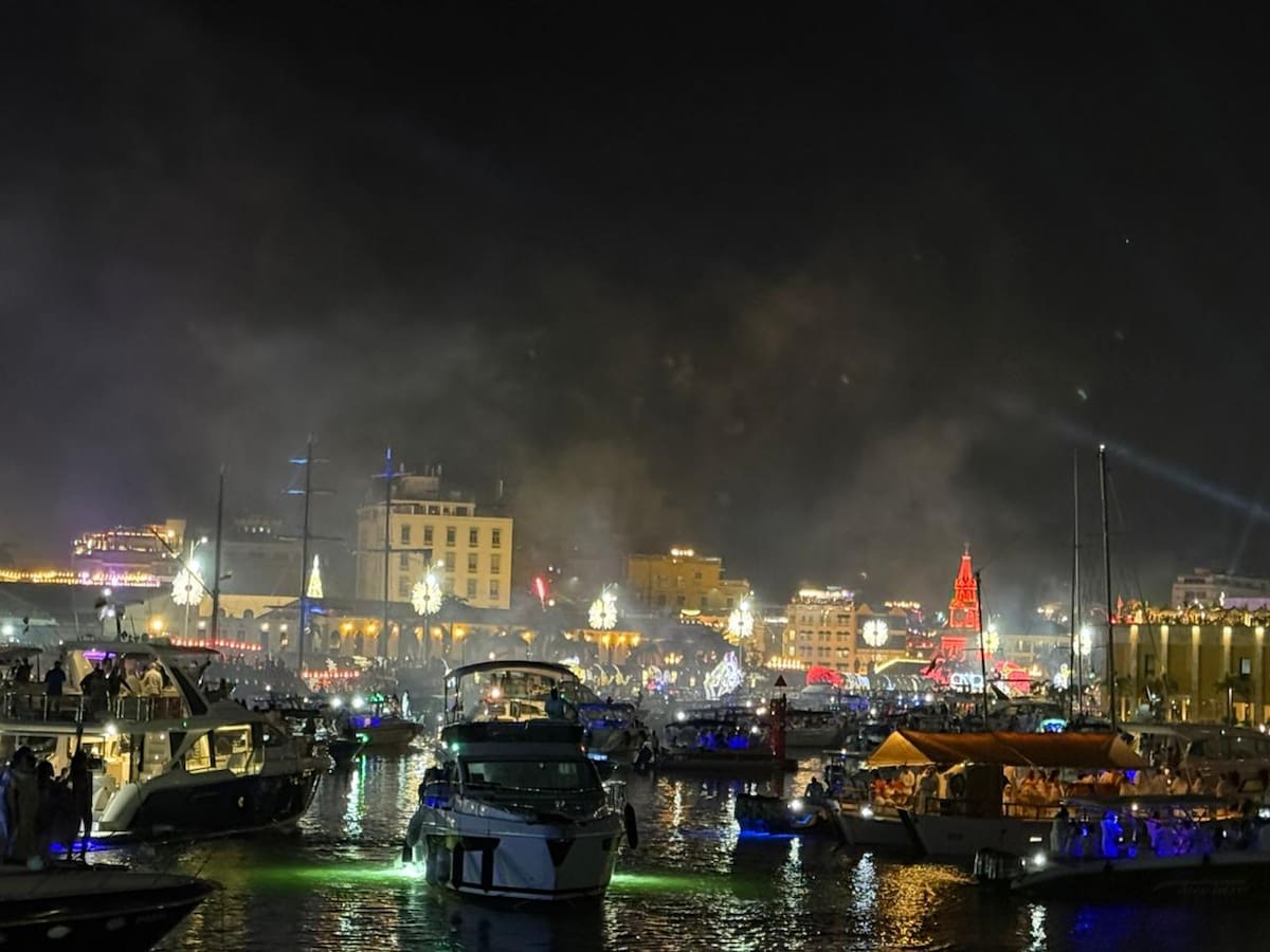 Así se recibió el nuevo año desde la bahía de Cartagena. // Foto: El Universal