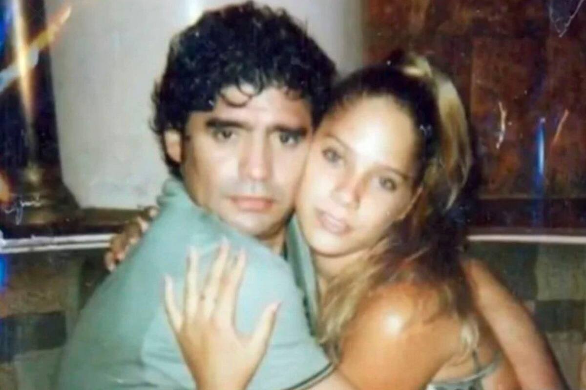 “Maradona me violó mientras mi mamá lloraba tras la puerta”: Mavys Álvarez
