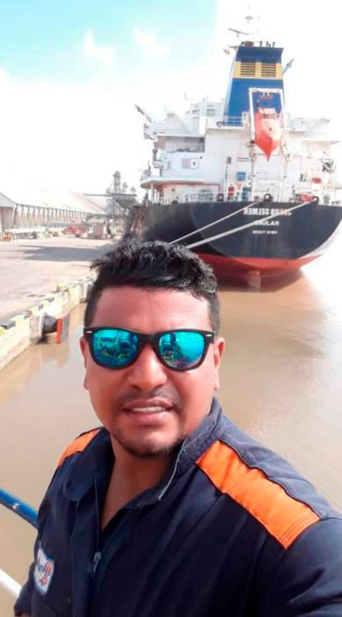 Jonathan Villar era el oficial del barco Carmen I. Su familia reside en Nuevo Bosque.