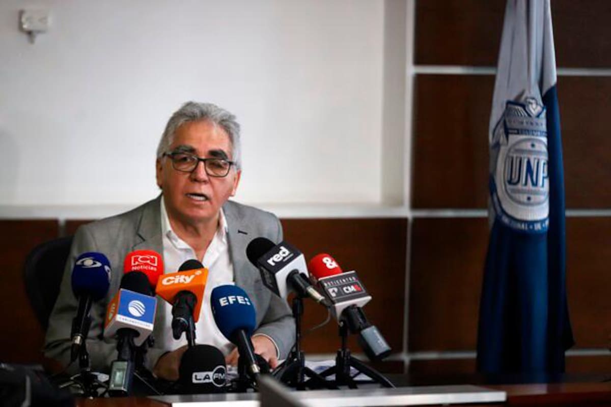 Las autoridades buscan recuperar diez de las 16 camionetas robadas de la UNP