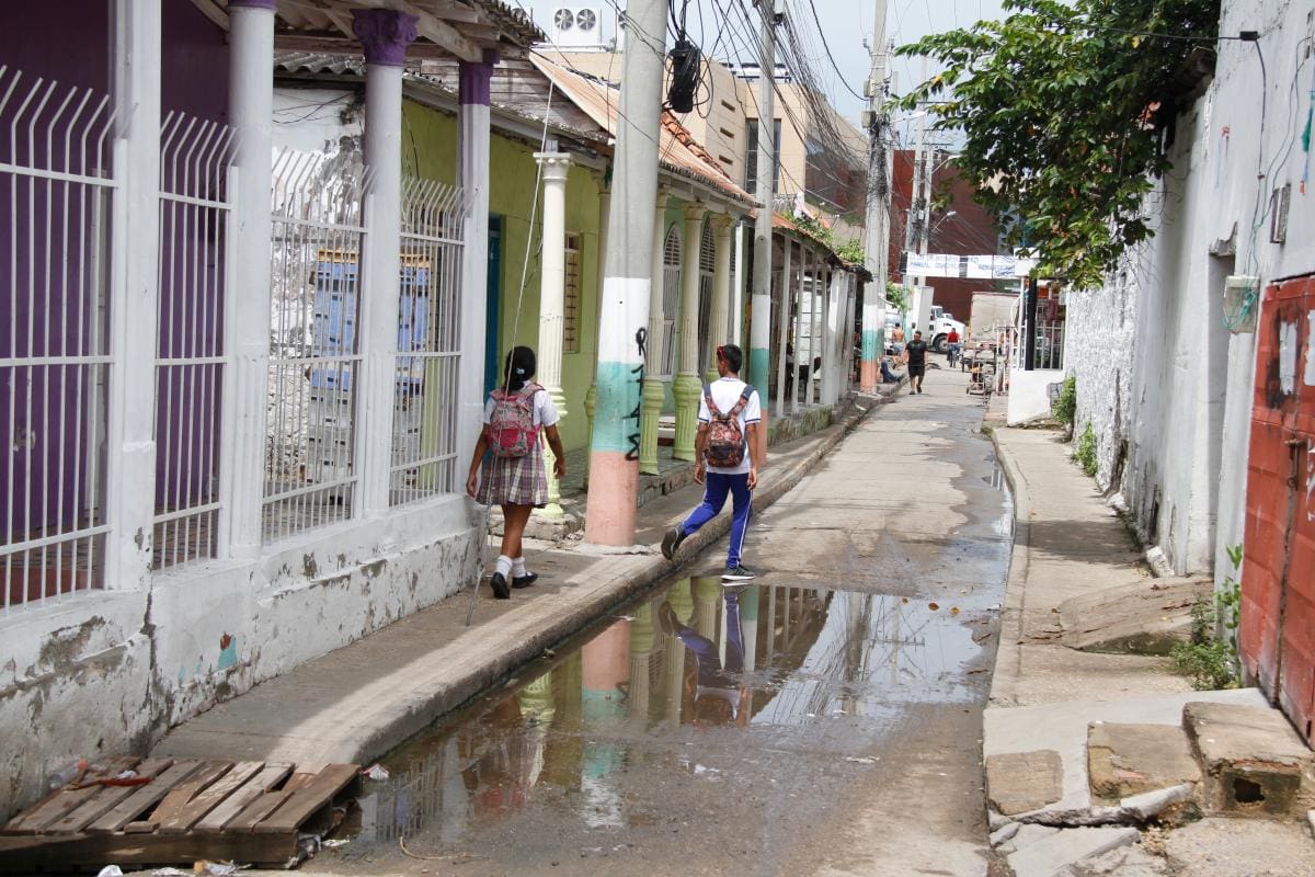 La contaminación es cada vez más creciente a orillas de la laguna San Lázaro.//fotos luis eduardo herrán-el universal.
