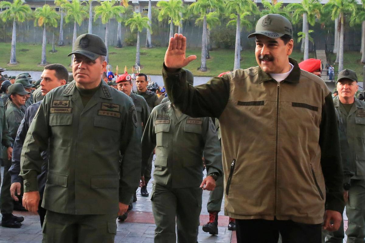 Venezuela mantendrá soldados hasta que buque británico se aleje de Guyana
