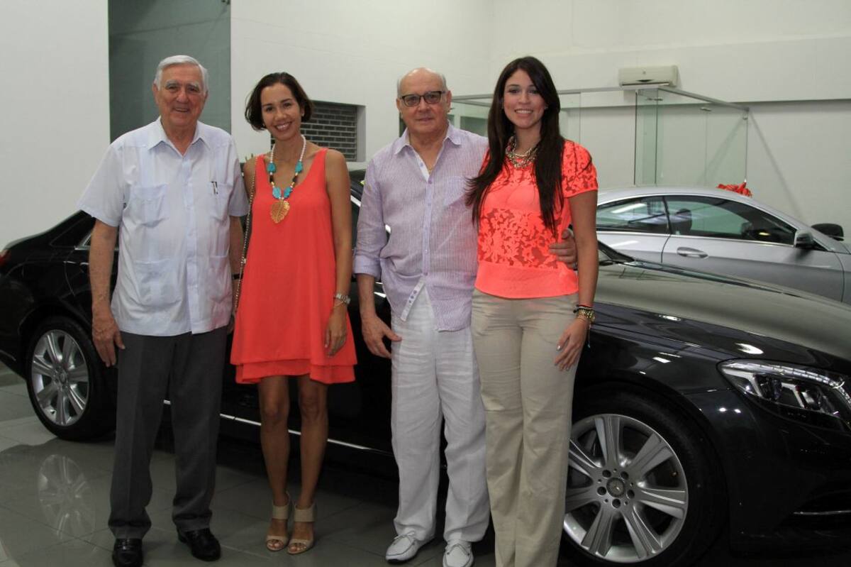 Roberto Gedeón Ghisays, María Isabel Lara de Benedetti, Humberto Rodríguez y Jennifer Torres.