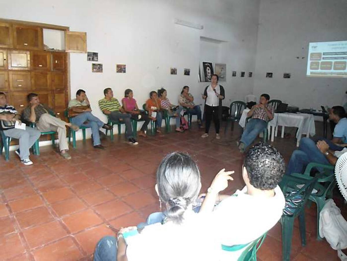 Unas 46 personas participaron del foro organizado por la Organización de Estado Americanos (MAPP/OEA), en El Carmen de Bolívar. LILA LEYVA - EL UNIVERSAL