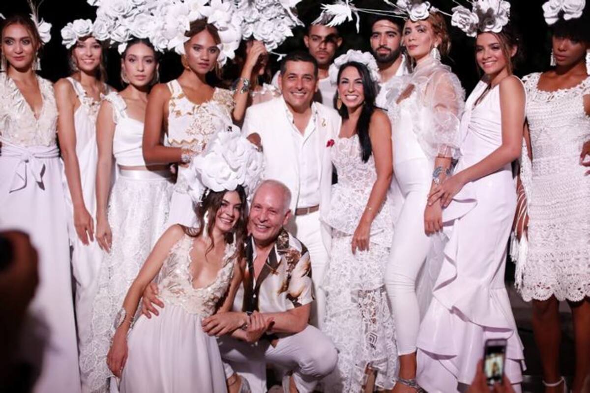 El diseñador Hernán Zajar presentó su última colección “Tejiendo hilos de tradición. Una mirada al río”. CORTESÍA