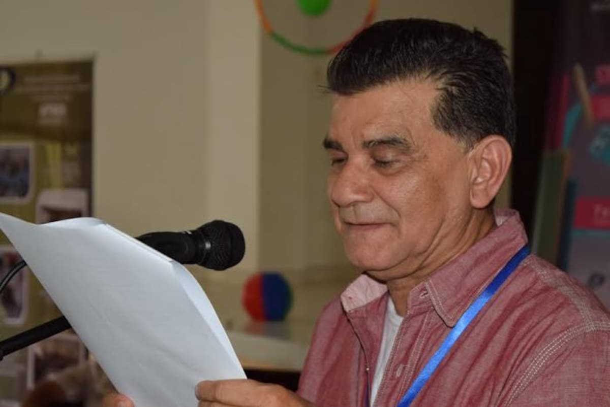 Numas Armando Gil Olivera, filósofo sanjacintero, artífice de la Fiesta del Pensamiento y autor de varios libros sobre filosofía. Cortesía