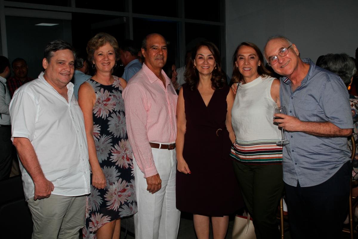 Hernando Vergara, María Teresa Del Castillo, Rafael Morales, María Claudia Trucco, Beatriz Torres y Jairo Pareja.