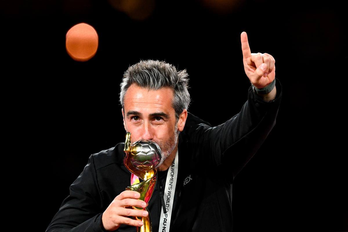 Destituido técnico de la Selección de España Femenina