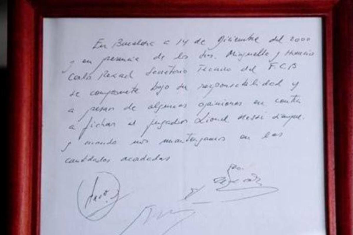 La servilleta en la que firmó Messi con Barcelona será subastada