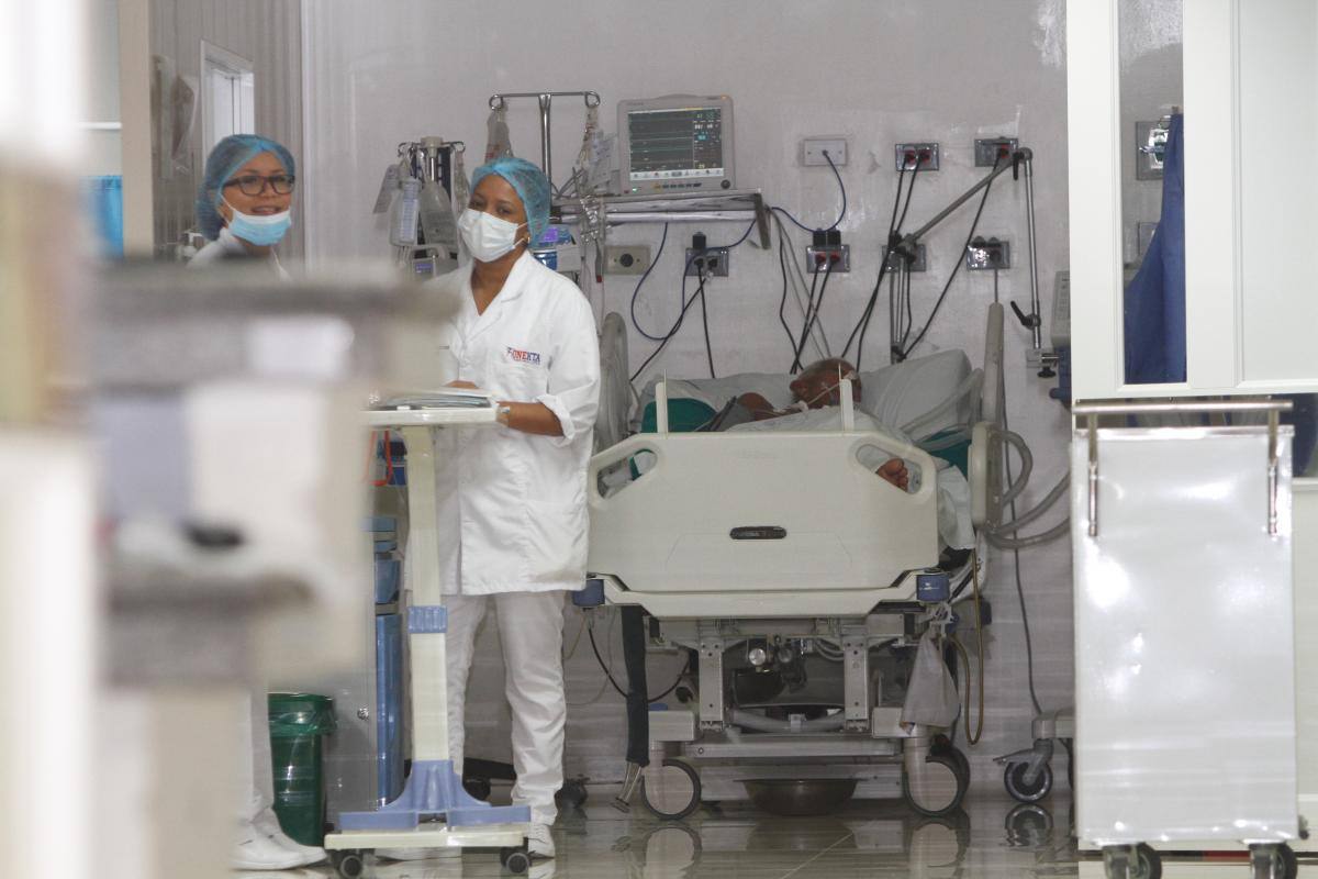 La mitad de los pacientes COVID en UCI de Cartagena están falleciendo