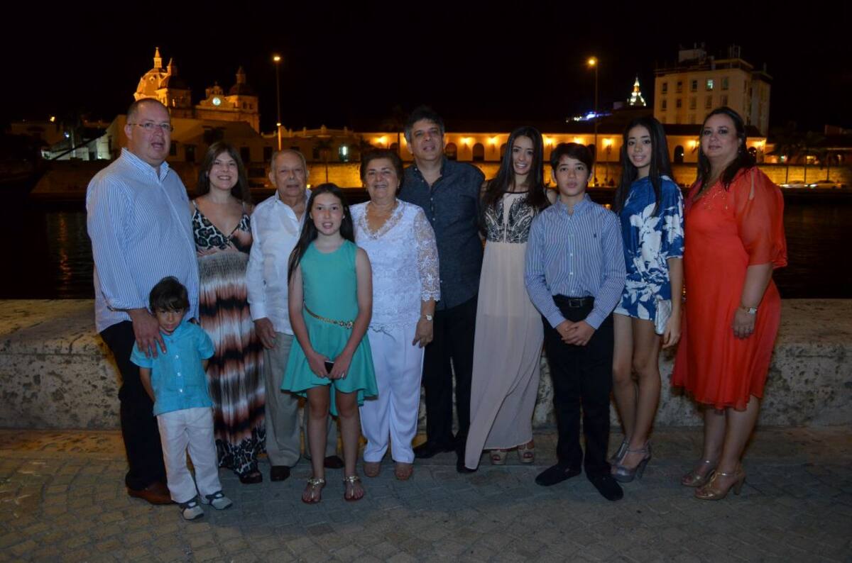 Stan Noworyta, Stanislav Noworyta, María Eugenia Araújo, José Araújo, Katheryn Noworyta, María Majana, Miguel Araújo, Nathalie Araújo, José Miguel Araújo, Camila Araújo y María del Rosario Araújo. Fotos: Cortesía