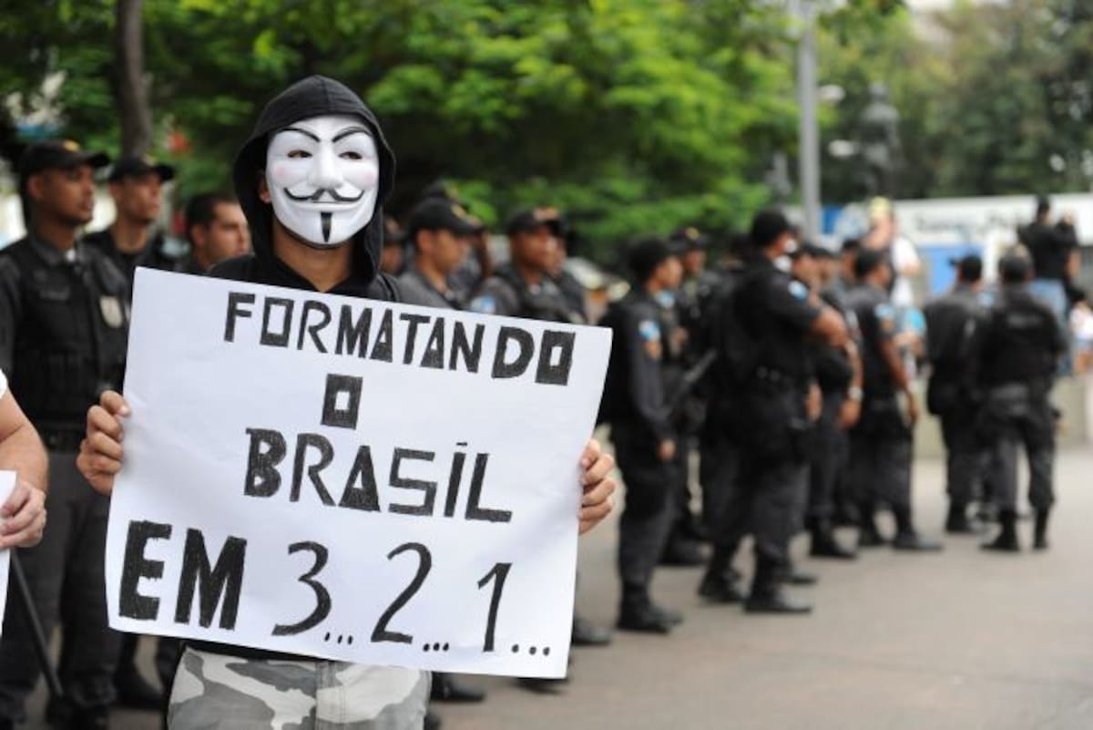 Las protestas en Brasil se mantienen durante la final de la Copa Confederaciones. AFP