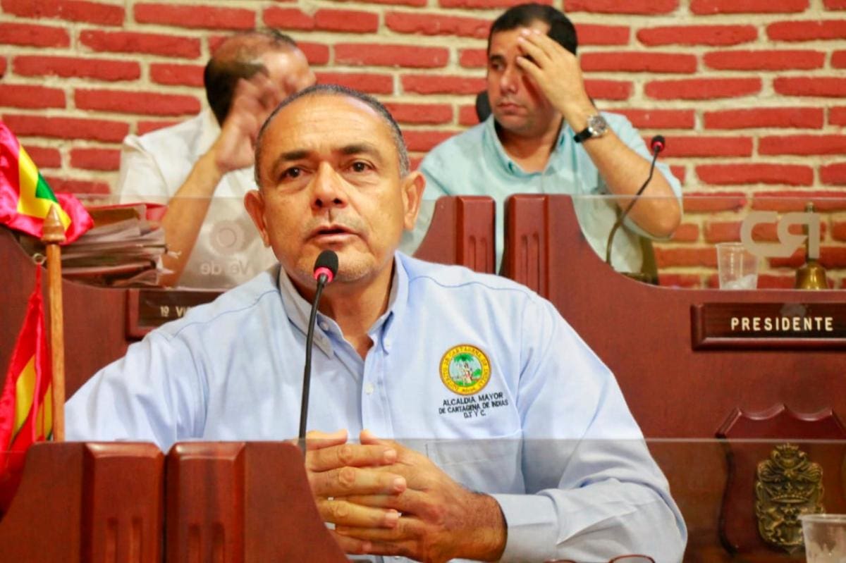 William Valderrama, sec. de Hacienda.
