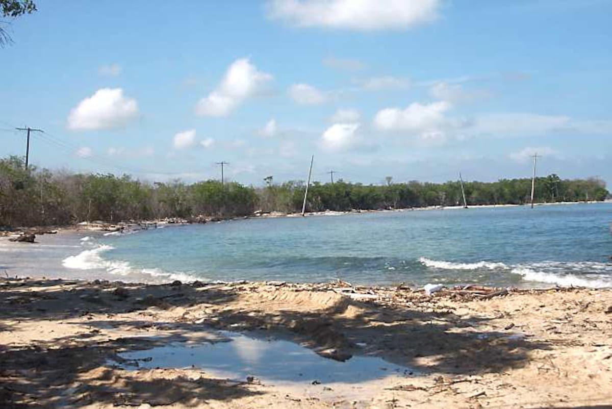 El constructor no podrá trabajar la vía en el sector de Playetas, hasta que el gobierno no dé la licencia ambiental. ZENIA VALDELAMAR SOTELO-EL UNIVERSAL