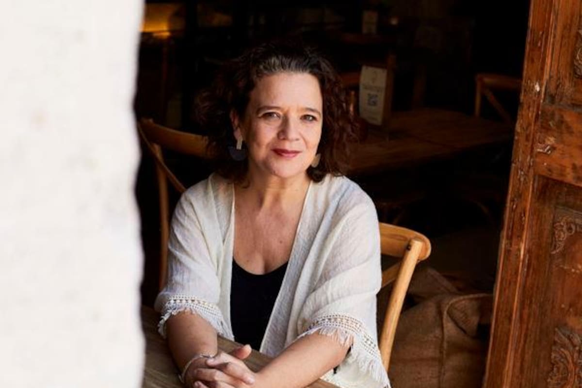 Cristina Fuentes: “Las grandes verdades se cuentan desde la ficción”