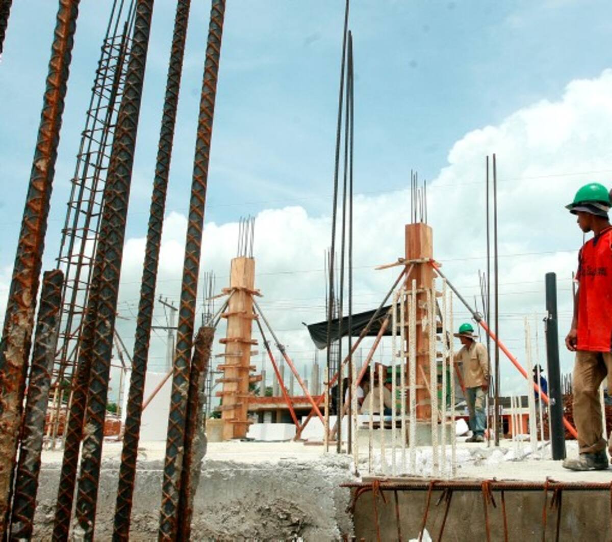 Obras de ampliación del hospital de Cantagallo, que tienen retrasos de 5 meses. ARCHIVO
