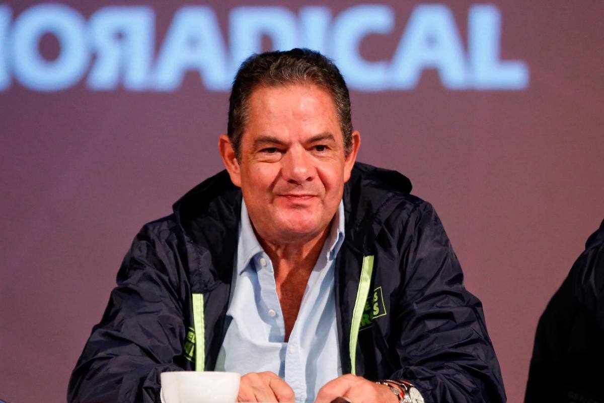 Vargas Lleras y el doble sentido sobre el apoyo a la constituyente de Petro