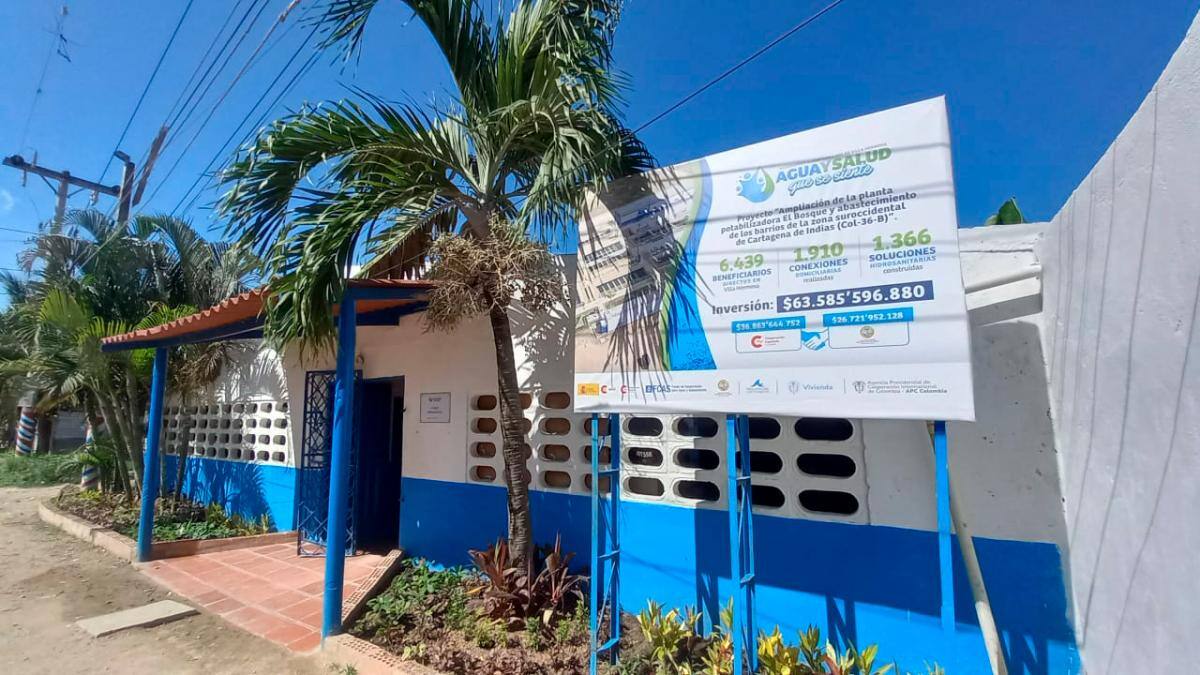 Proyecto de potabilización en el barrio Villa Hermosa. //Julio Castaño Beltrán - El Universal.
