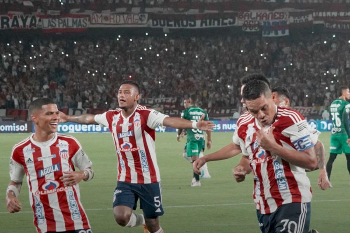 Junior y Nacional sólo brindaron un primer tiempo lleno de emociones