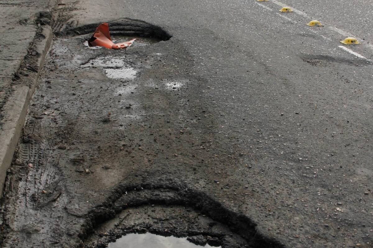 ¿Va para el Bando? Cuidado con una fractura en la Avenida Santander