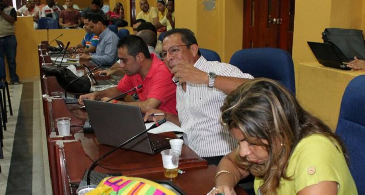 Duras críticas al proyecto de ampliación fiduciaria, presentada por el Ejecutivo al Concejo fueron expuestas por el concejal César Pión, durante la audiencia CORTESÍA.