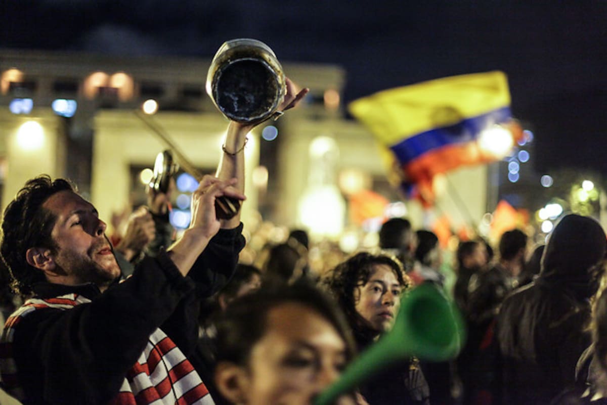No solo en Bogotá protestaron, el cacerolazo se vivió en otros sectores del país. COLPRENSA