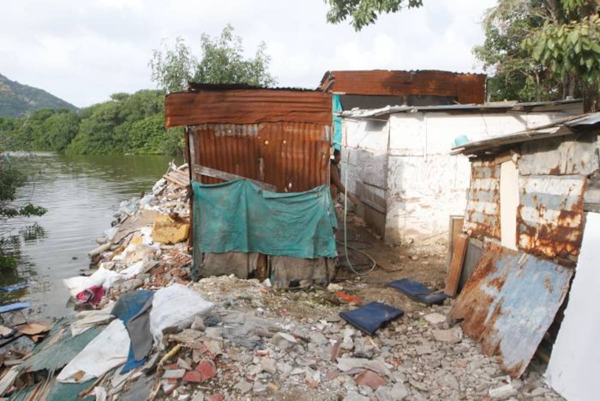 El sector Santafé, en Manga, es estrato 1 y con todos los problemas sociales. JULIO CASTAÑO-EL UNIVERSAL