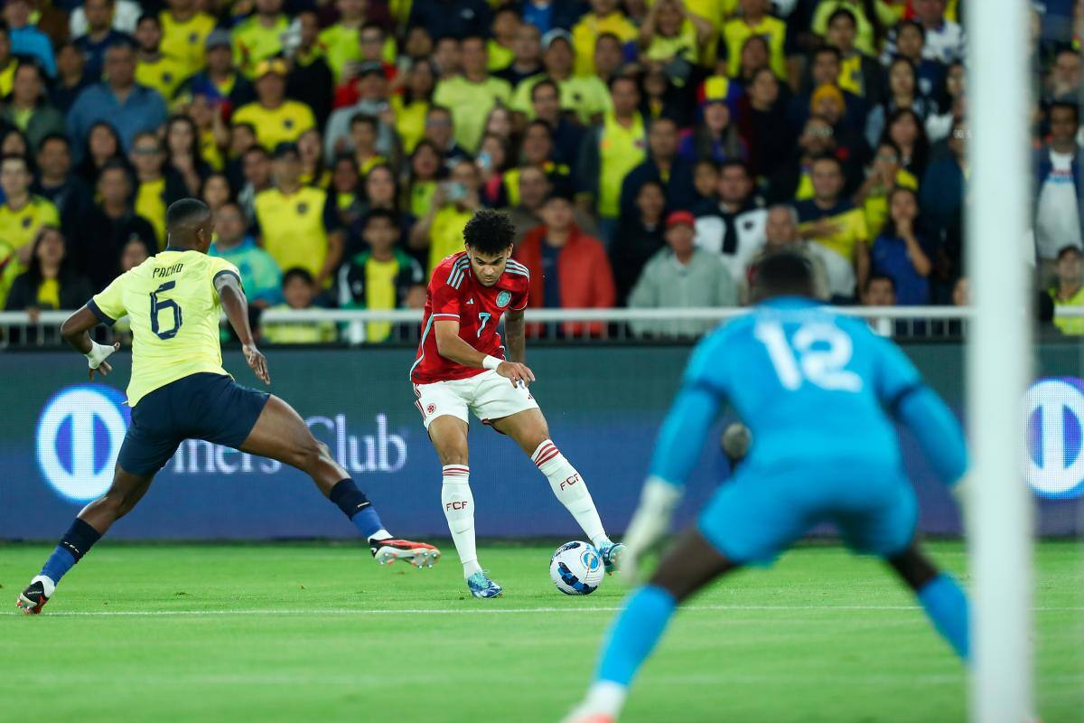 Selección Colombia sumó un punto que sirve en la altura de Quito