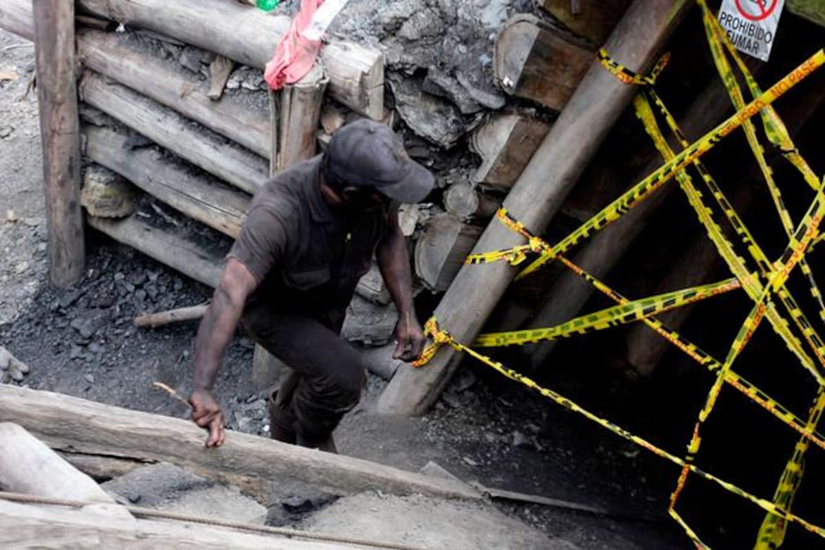 Explosión en una mina de Santander dejó varios muertos y heridos