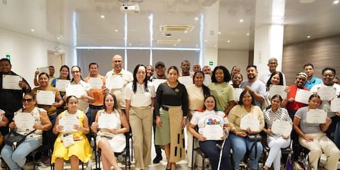 Alcaldía de Cartagena certifica a líderes con discapacidad con el curso “Liderazgo sin Barreras”