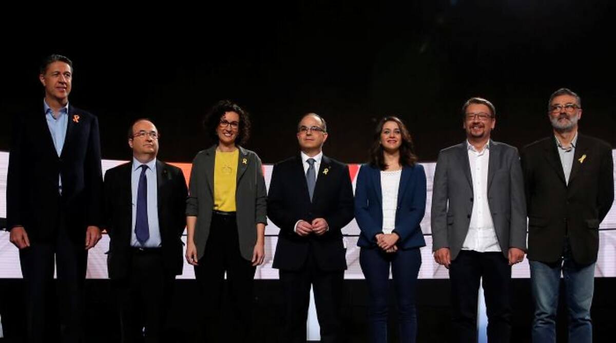 Varios de los miembros del destituido gobierno catalán, incluido el expresidente regional Carles Puigdemont, hacen campaña desde Bruselas, donde se han refugiado huyendo de la justicia española AP