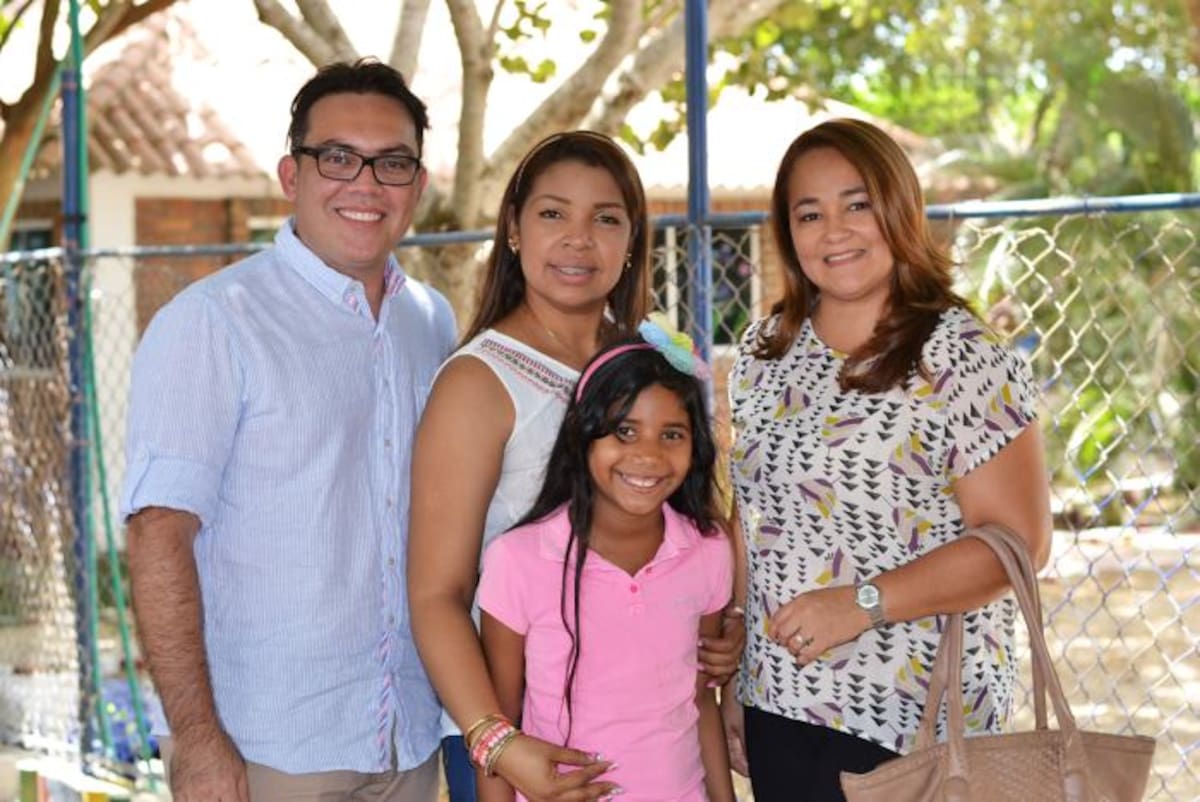 Gustavo Niño, Serling Harry, Jackeline Andraus y Stephanie Carrillo. CORTESÍA