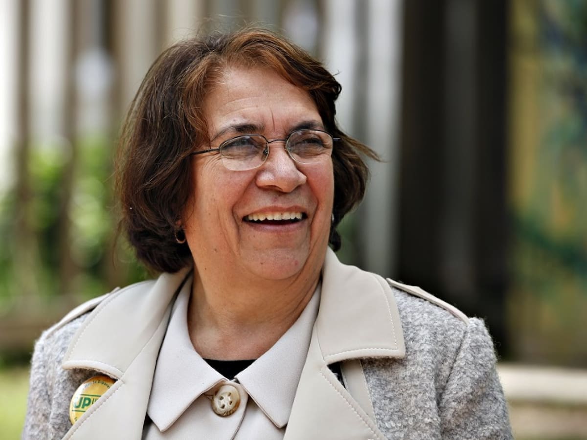 Aída Avella, candidata presidencial del partido izquierdista colombiano Unión Patriótica. Dijo que seguirá en campaña luego de sufrir un atentado el día anterior del cual salió ilesa. El presidente Juan Manuel Santos repudió el ataque y prometió una investigación.// AP - Fernando Vergara