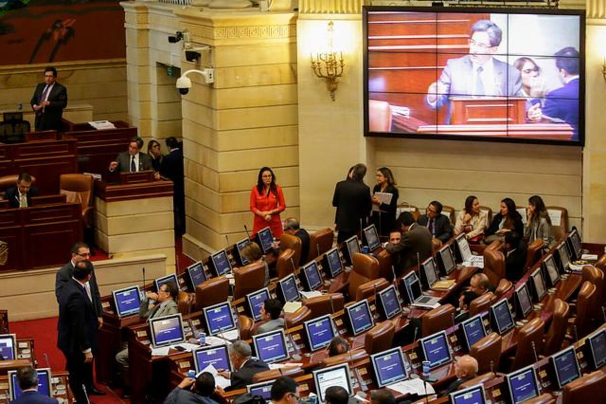 Nueva ponencia del presupuesto para 2021 adiciona $2 billones en inversión