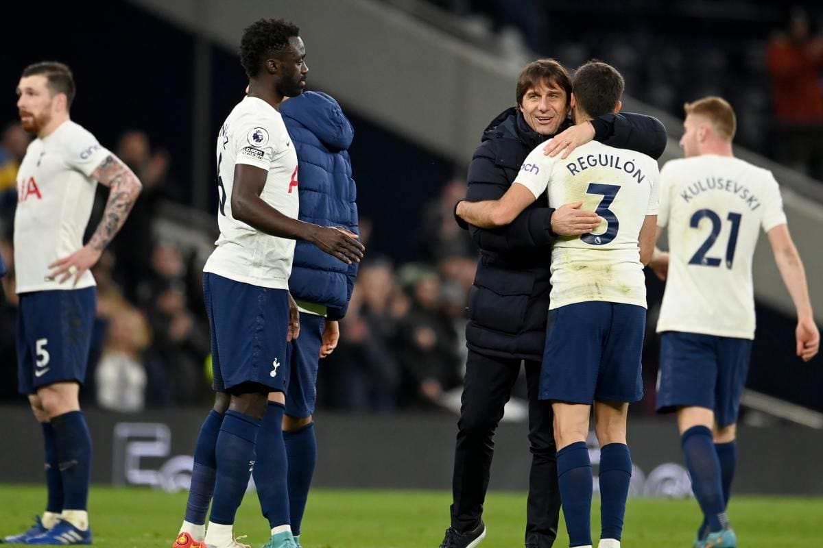 Tottenham golea al Everton