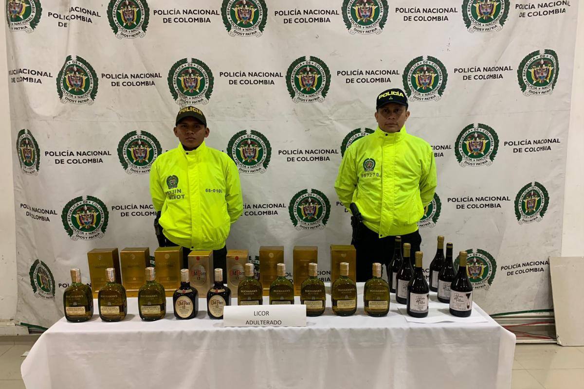 Incautan 65 kilos de pólvora y licor adulterado en Montería