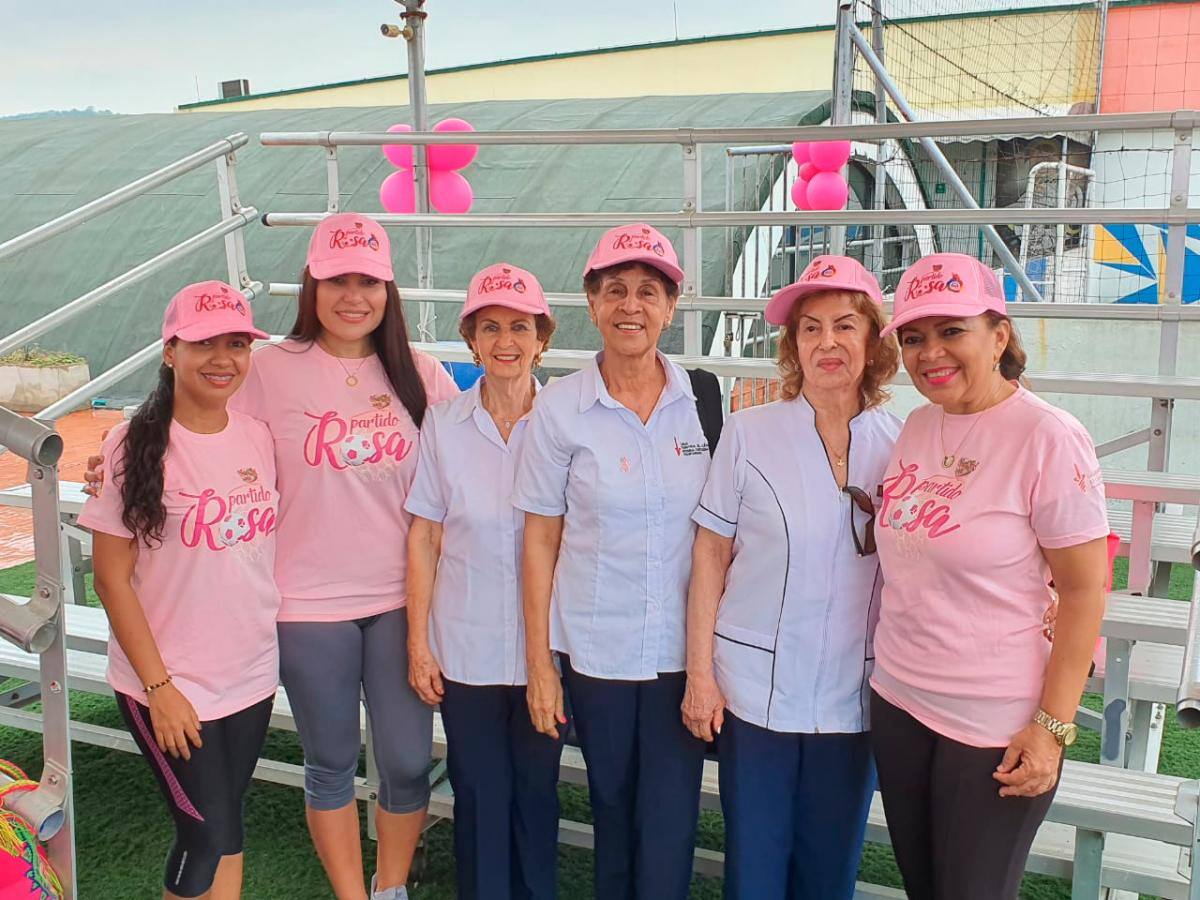 Zenith De Ávila, Shirley Urueta, Vicky de Kuperman, Aidé Salgado, Lelia de Méndez y Gisela Castro.